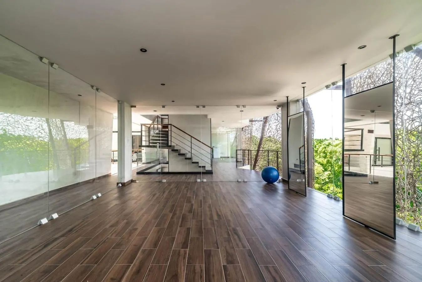 Apartment 2 Bedroom With Direct Walk-Out To Pool, Sauna, And Gym Tulum