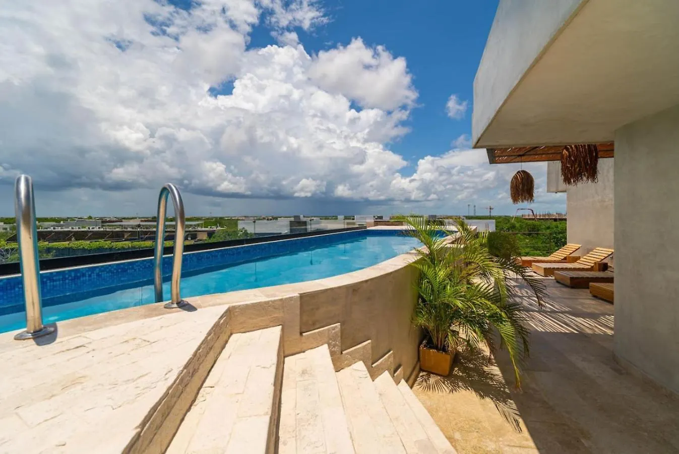 2 Bedroom With Direct Walk-Out To Pool, Sauna, And Gym Tulum Apartment