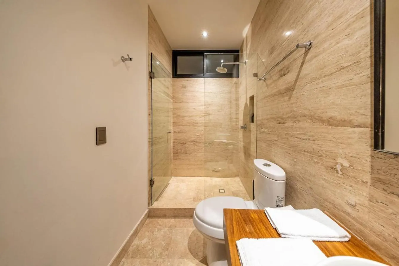 2 Bedroom With Direct Walk-Out To Pool, Sauna, And Gym Tulum Apartment