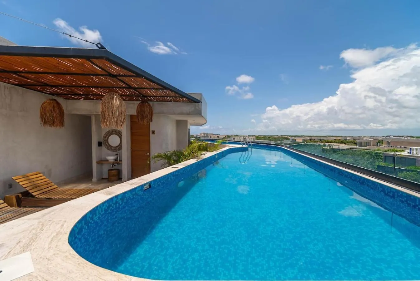 2 Bedroom With Direct Walk-Out To Pool, Sauna, And Gym Tulum Apartment